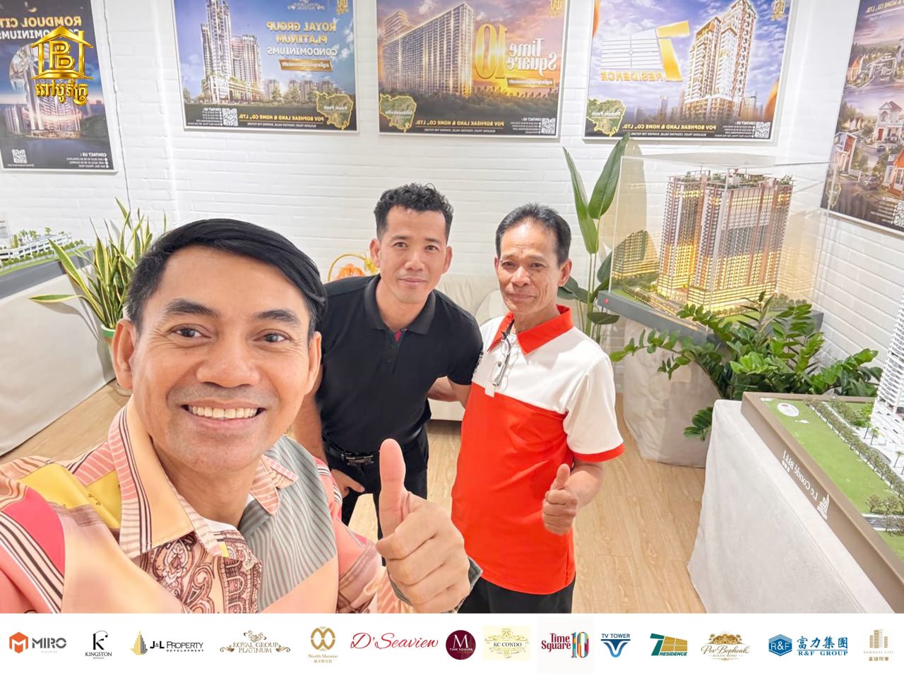 Many guests visited the showroom at Hotel Cambodiana